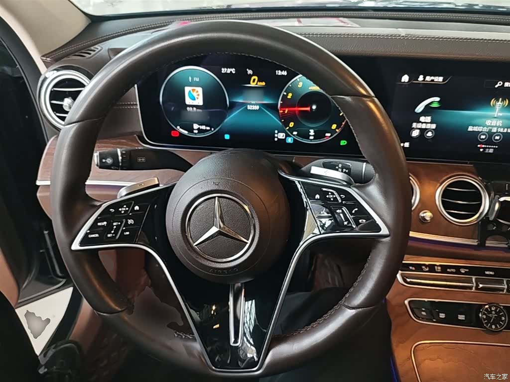 Mercedes-Benz E-Class, 2022 11