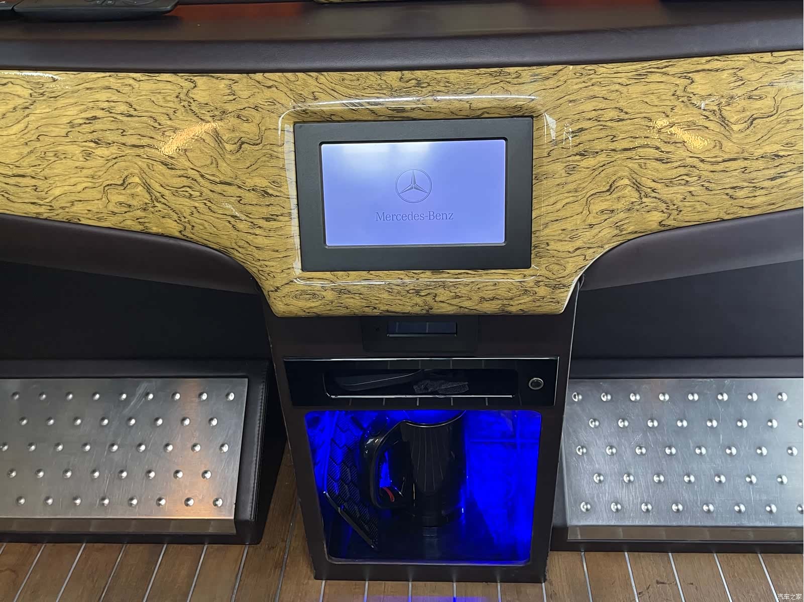 Mercedes-Benz 7, 2019 31