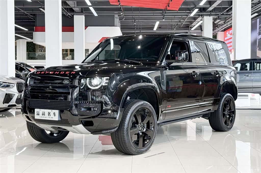 Land Rover Defender, 2024 1