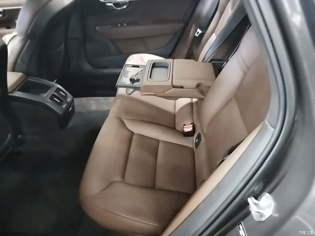 Volvo S90, 2021 17
