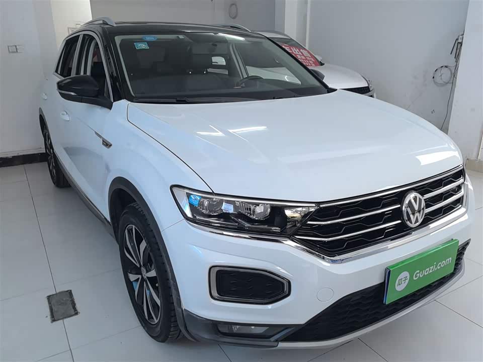 Volkswagen T-ROC exploring Songs