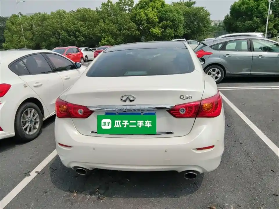 Infiniti Q50L