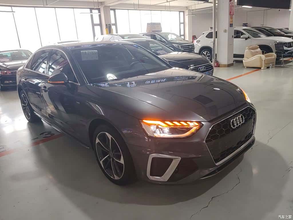 Audi A4L, 2021 4