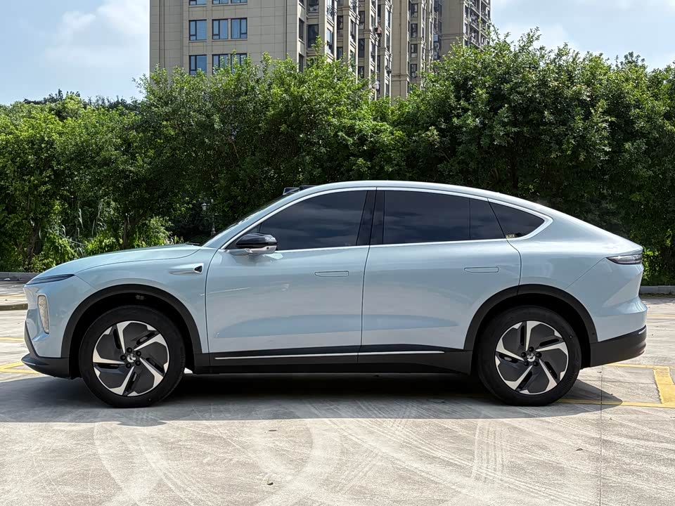 NIO EC7 NIO EC7