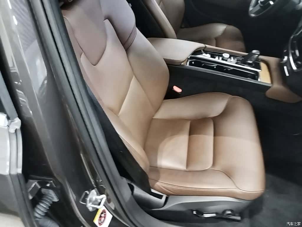 Volvo S90, 2021 25