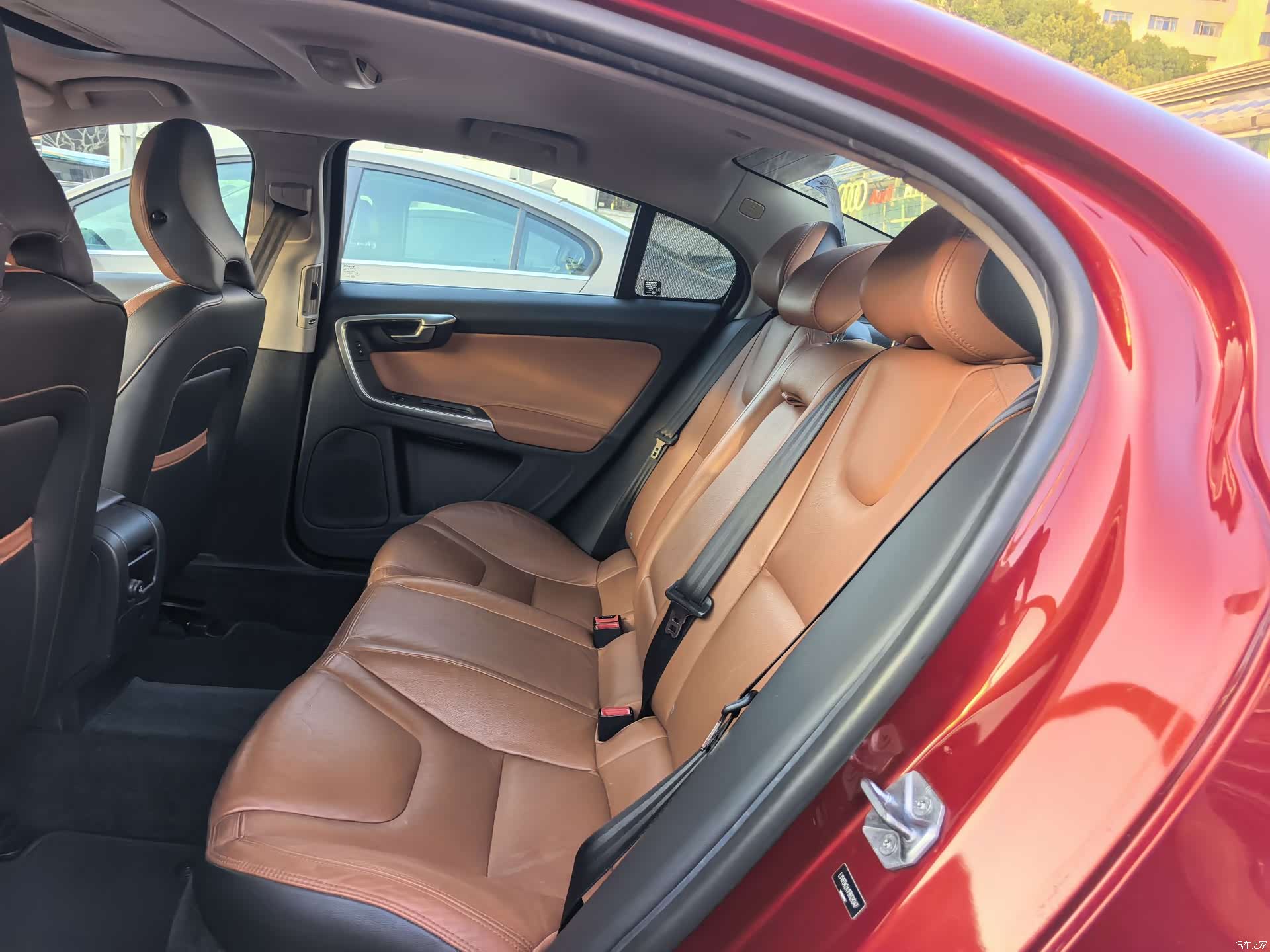 Volvo S60, 2015 11
