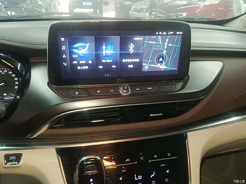 Buick GL8, 2020 13