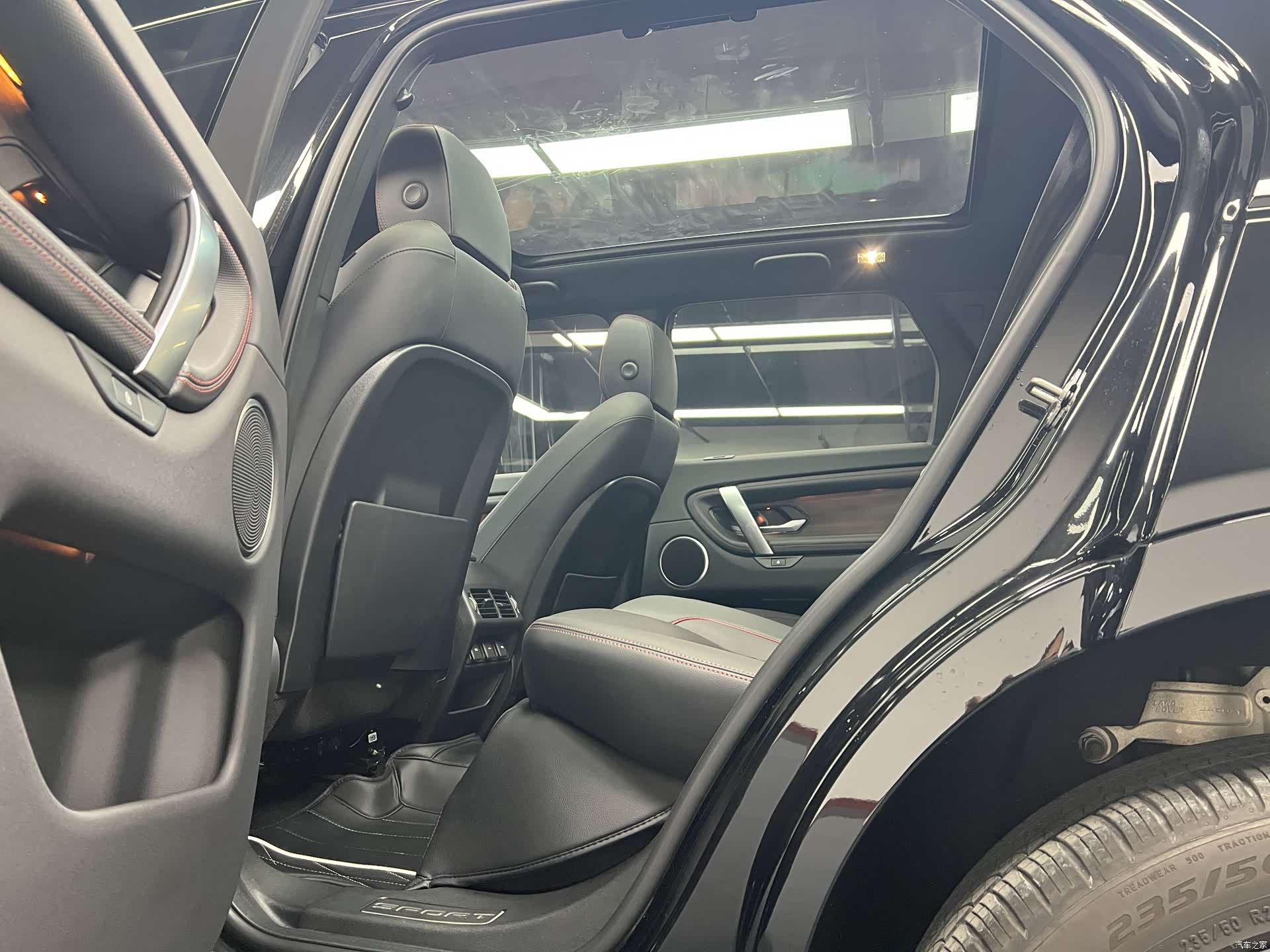 Land Rover Discovery, 2023 9