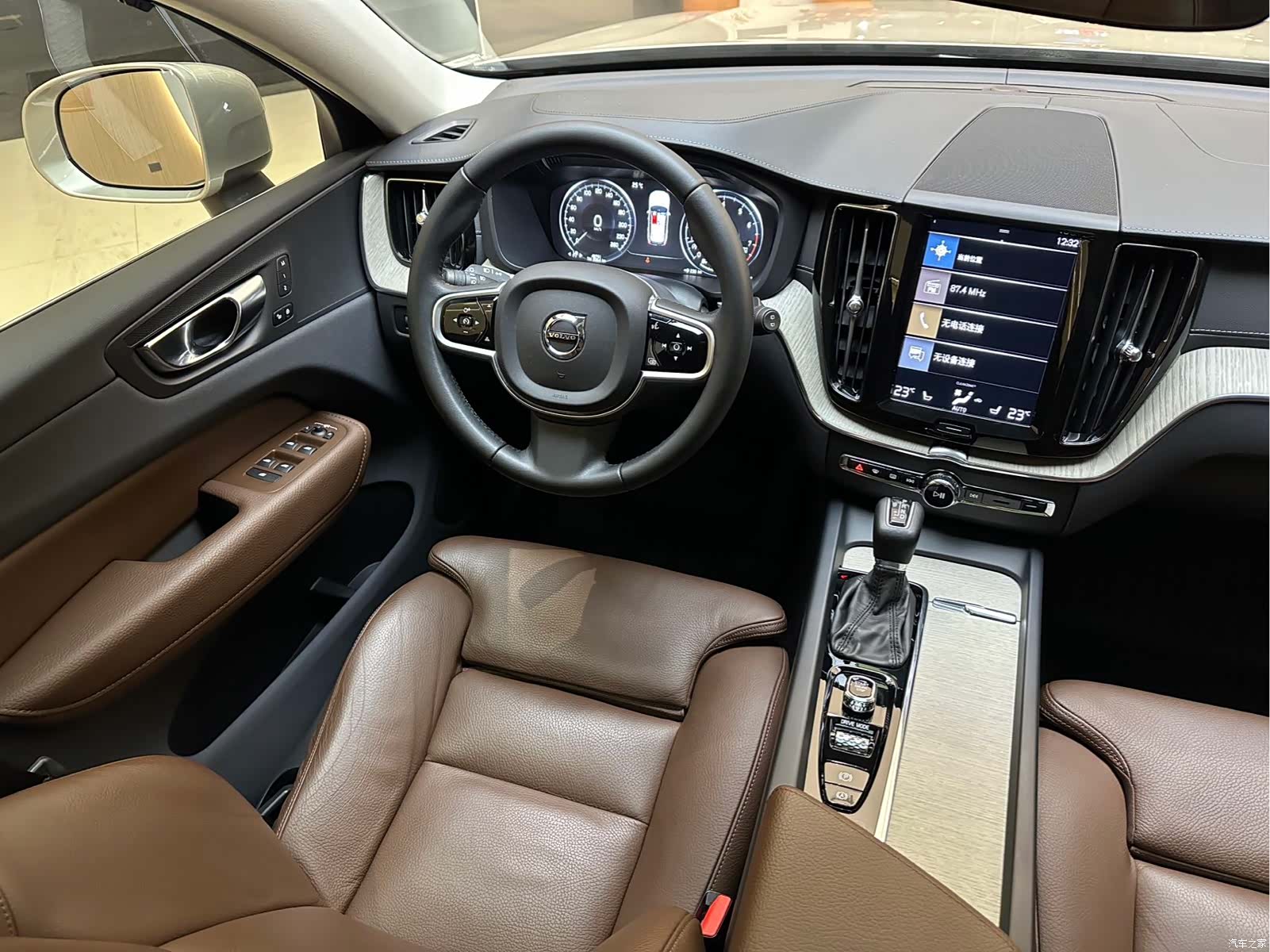 Volvo XC60, 2019 11
