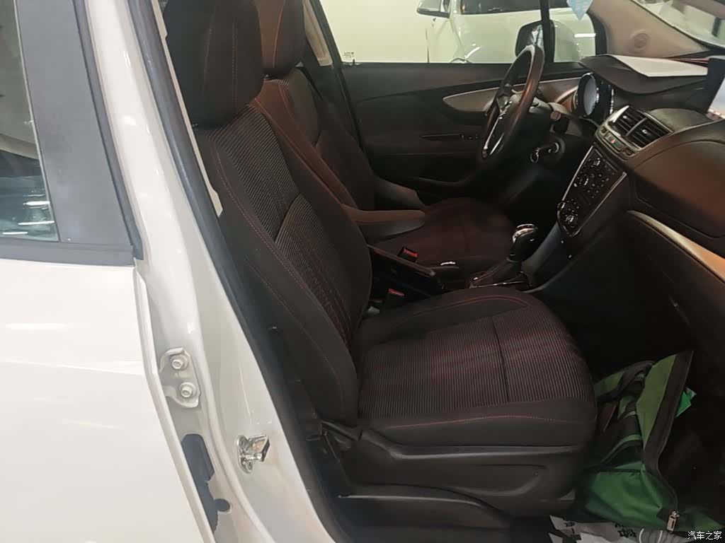 Buick Encore, 2015 25