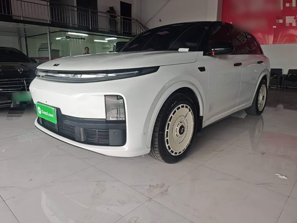 Li Auto L7