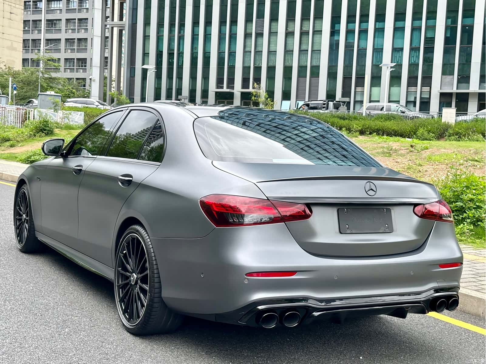 Mercedes-Benz E-Class, 2022 22