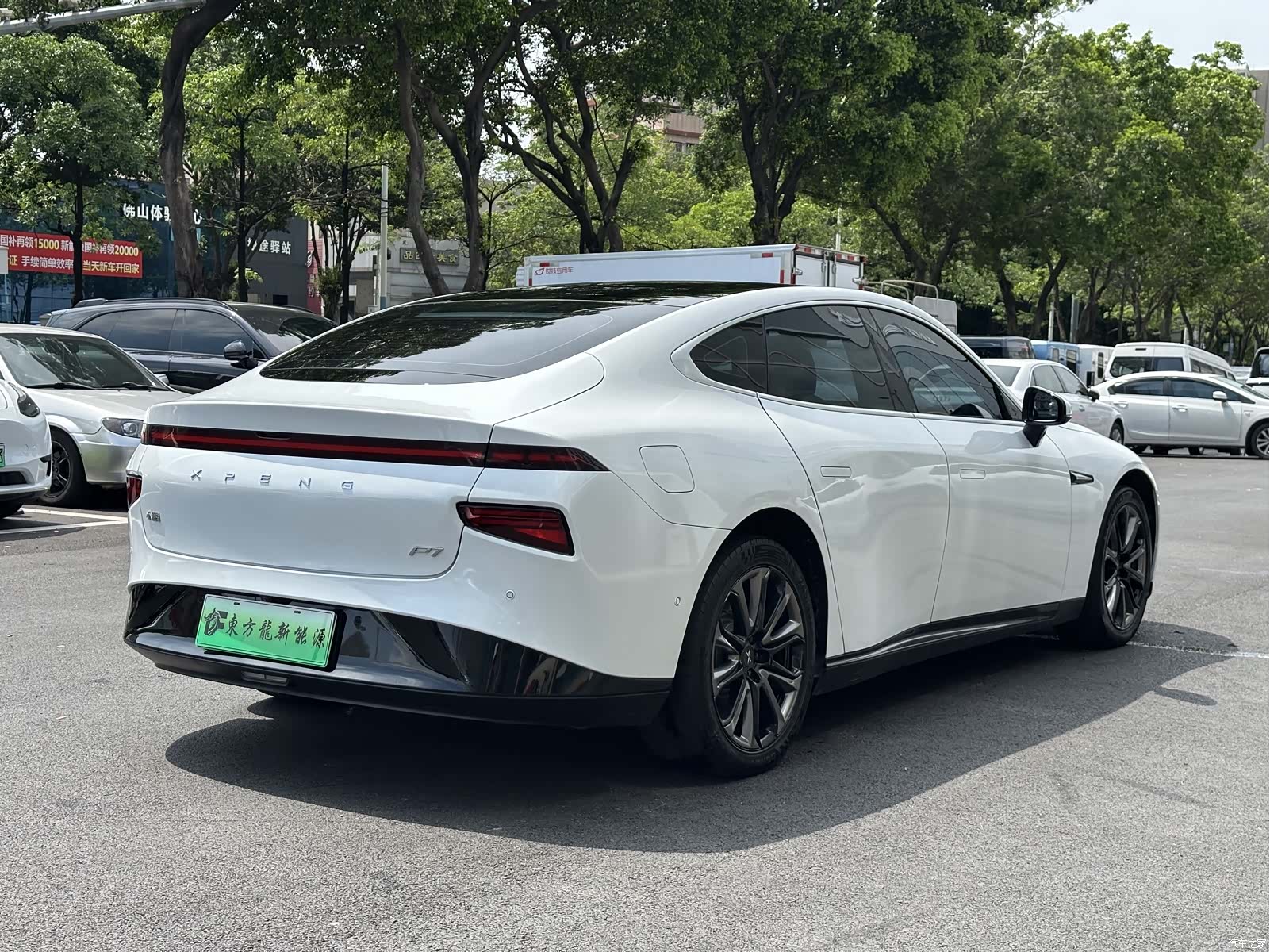 Xpeng P7, 2021 все фото