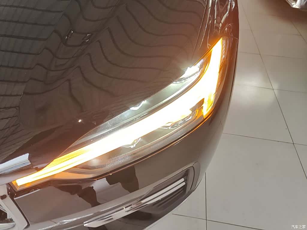 Volvo XC60, 2023 24