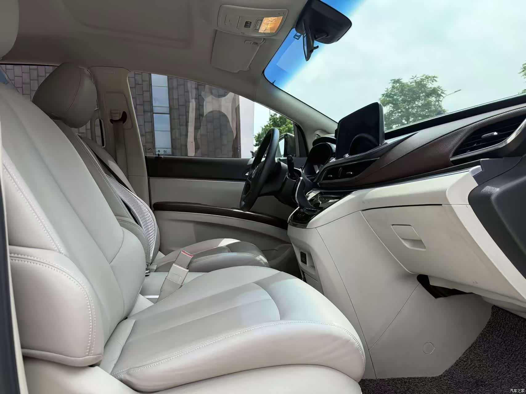 Buick GL8, 2024 19