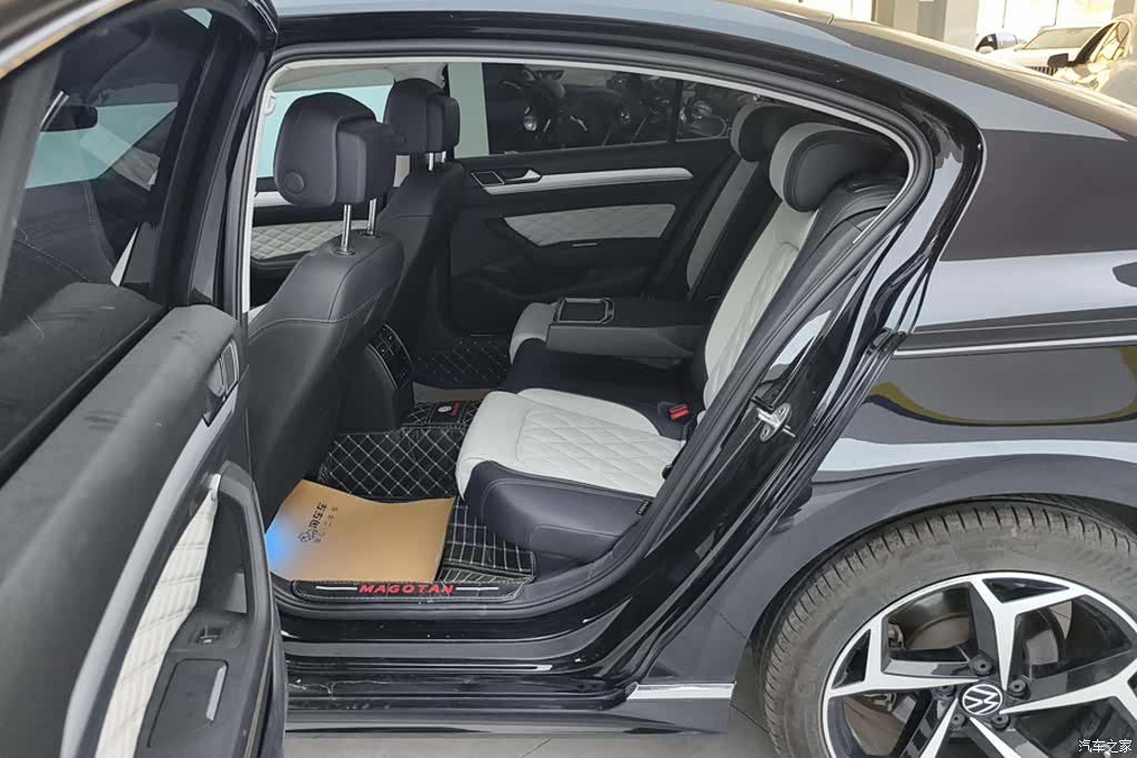 Volkswagen Magotan, 2023 11