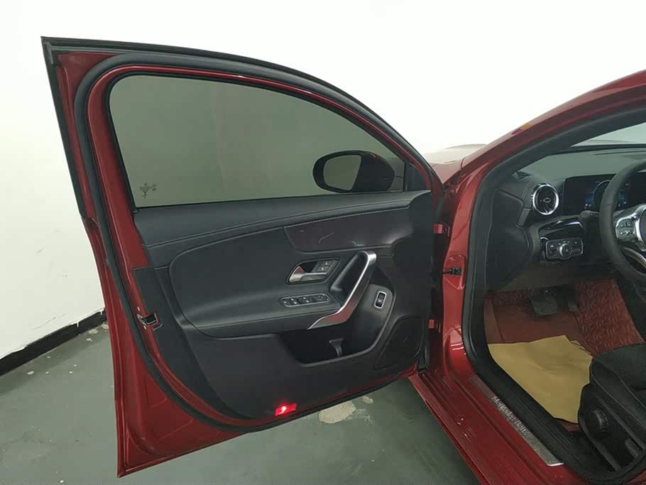 Mercedes-Benz Class A Mercedes-Benz Class A