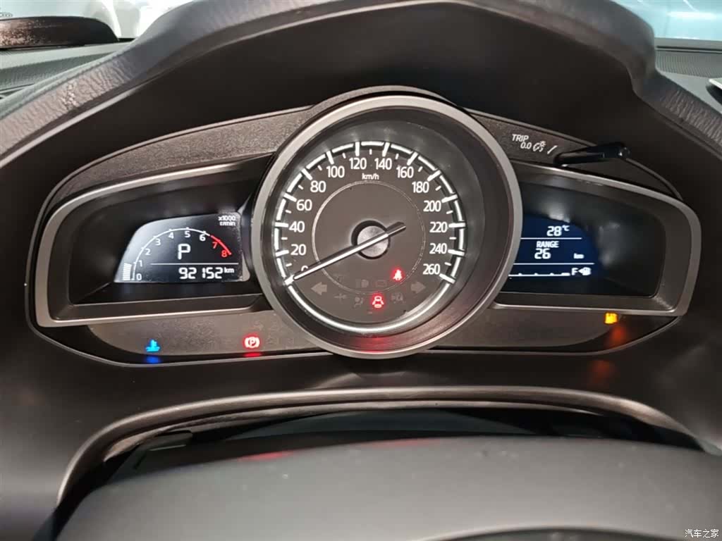 Mazda Mazda3, 2017 12
