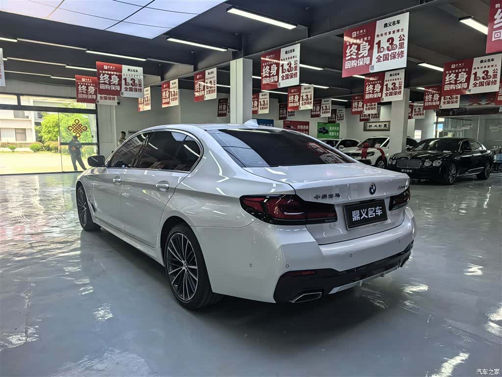 BMW 5 Series, 2023 9