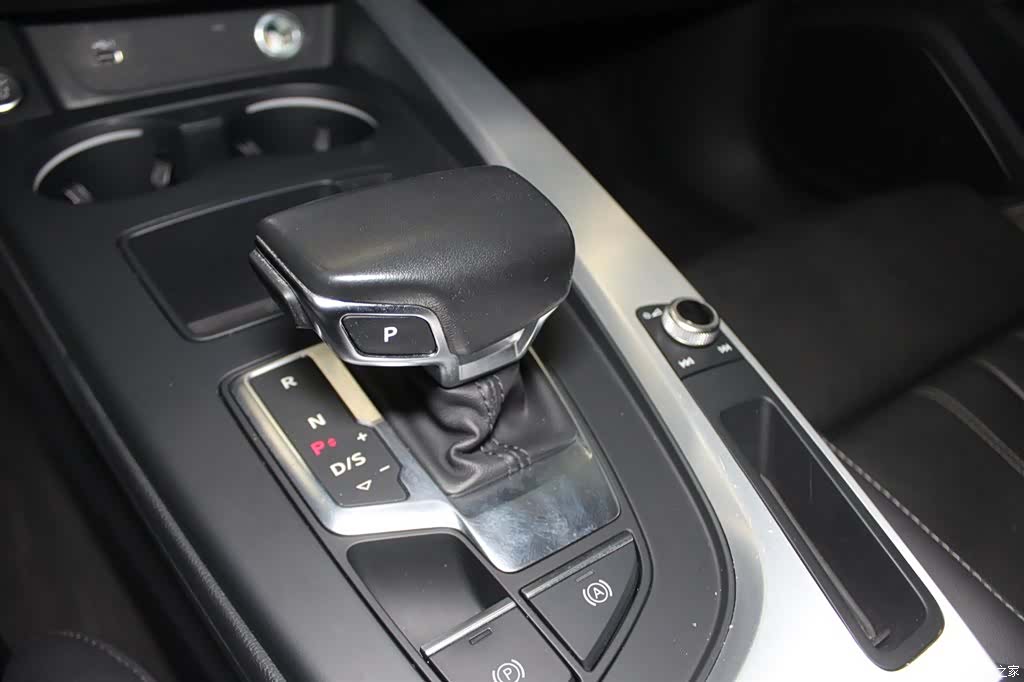 Audi A4L, 2024 12