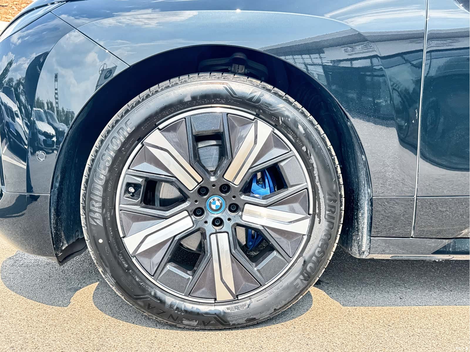 BMW iX, 2025 7