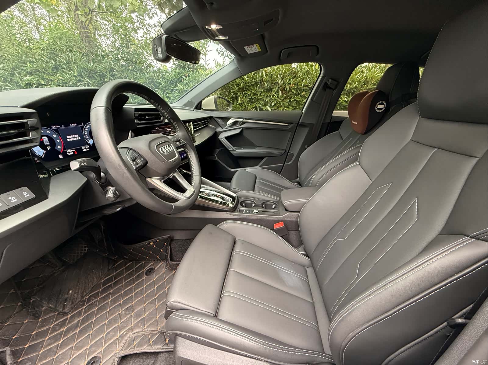 Audi Flying Spur, 2025 6