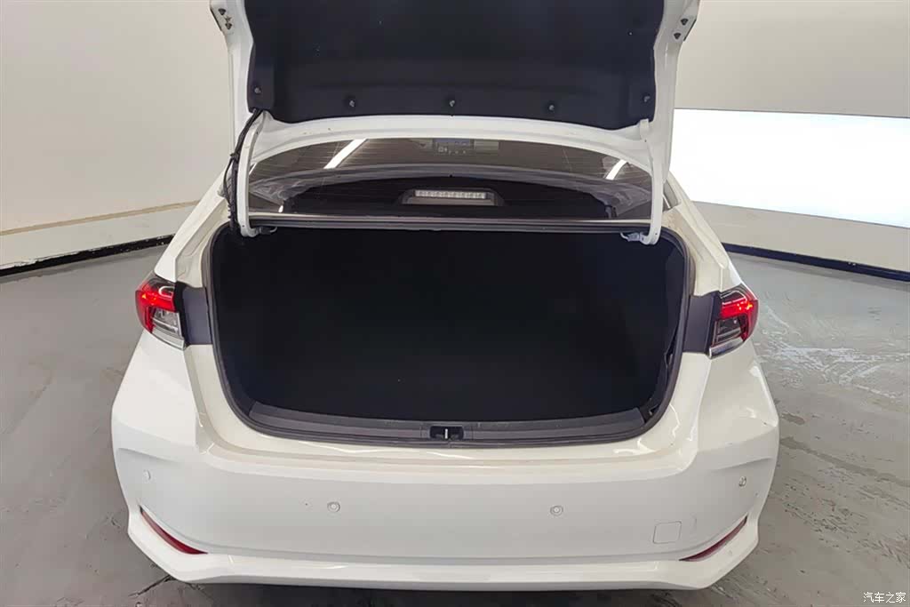 Toyota Corolla, 2019 4