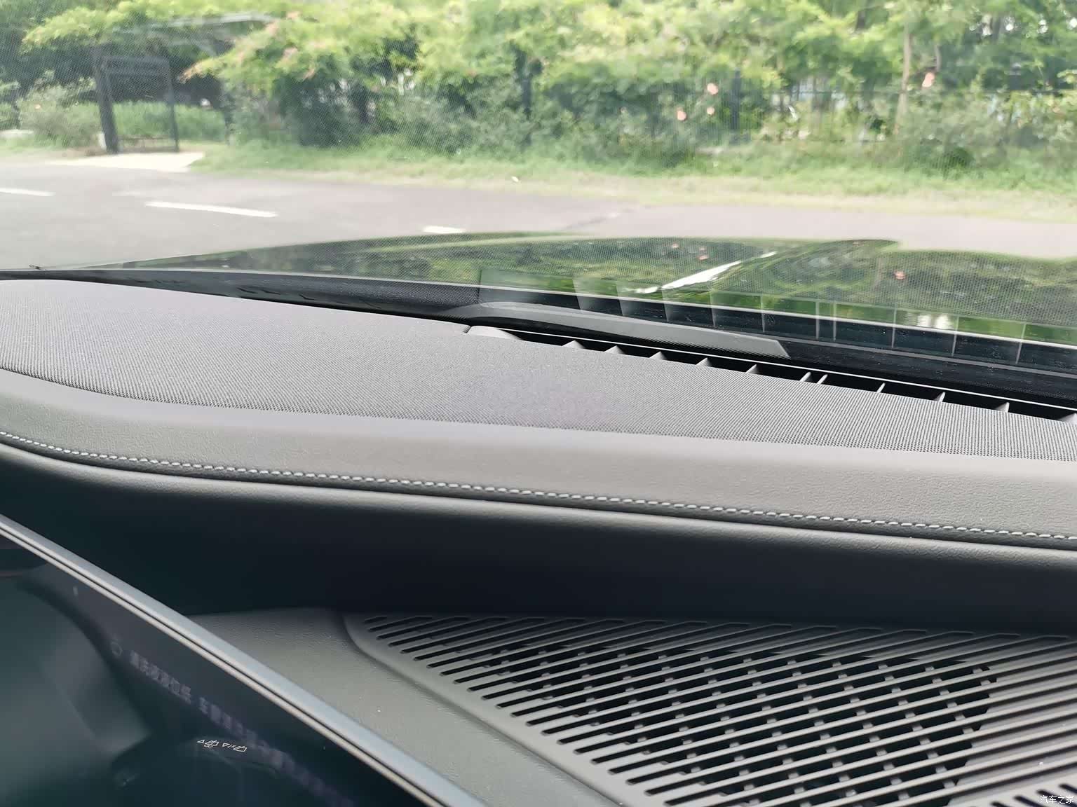 BMW i7, 2025 25