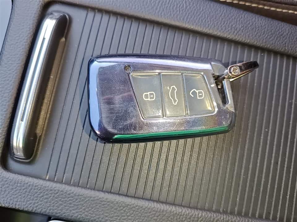 Volkswagen Magotan GTE