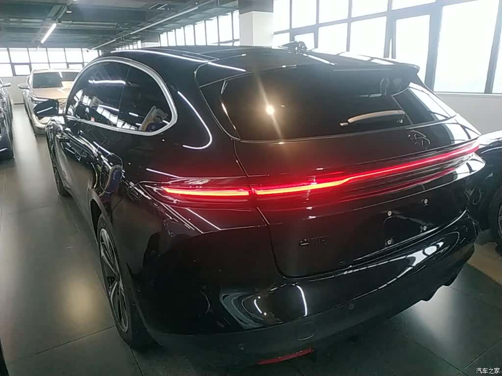 NIO ET5, 2024 все фото