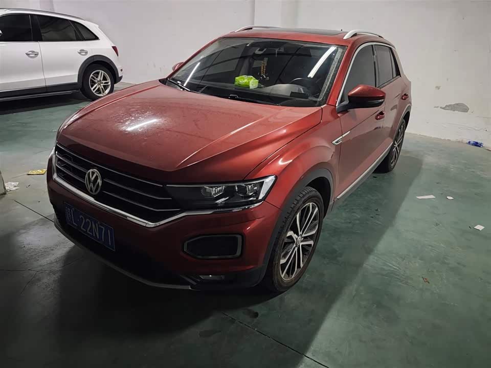 Volkswagen T-ROC exploring Songs