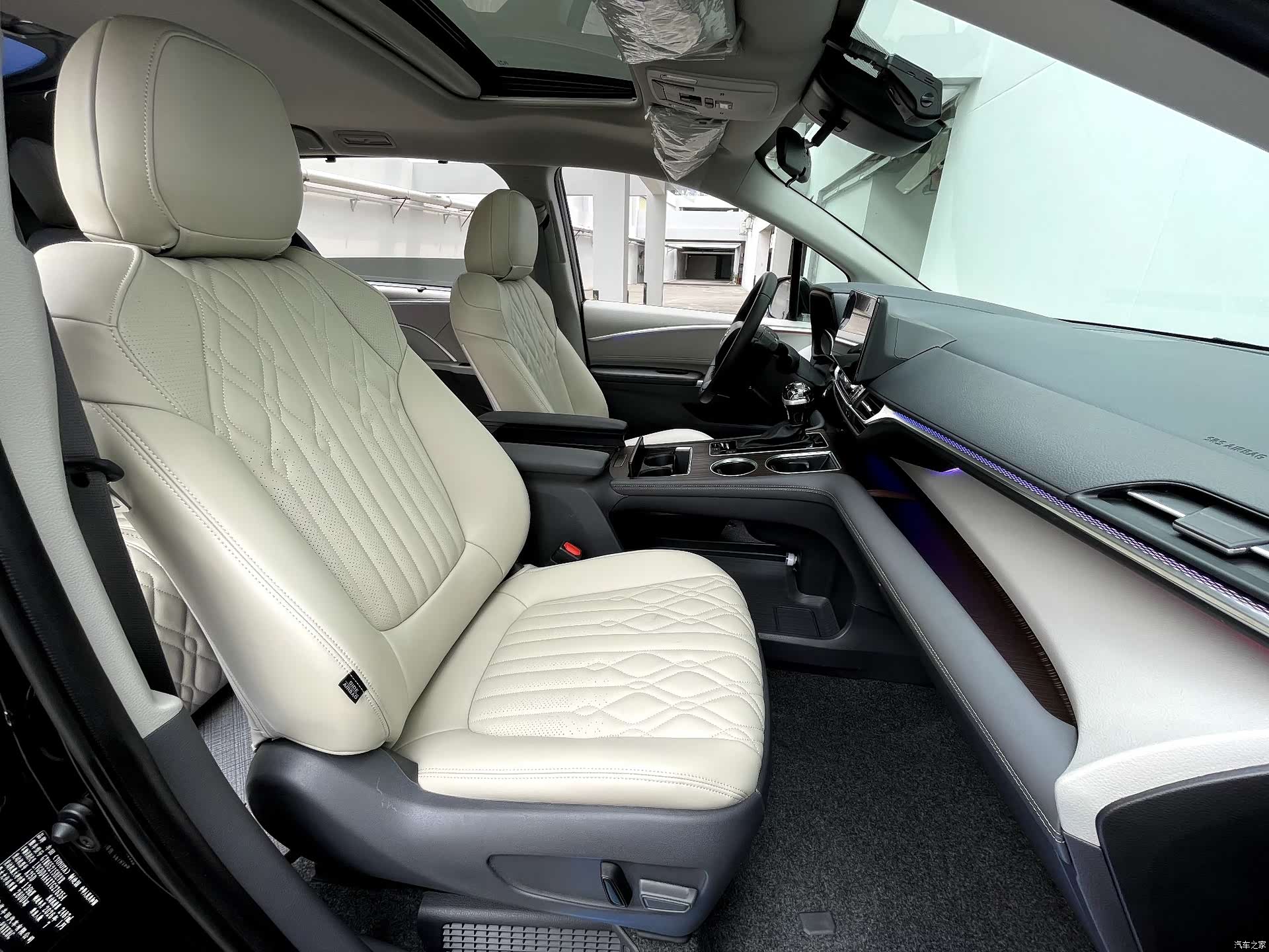 Toyota Sienna, 2026 10