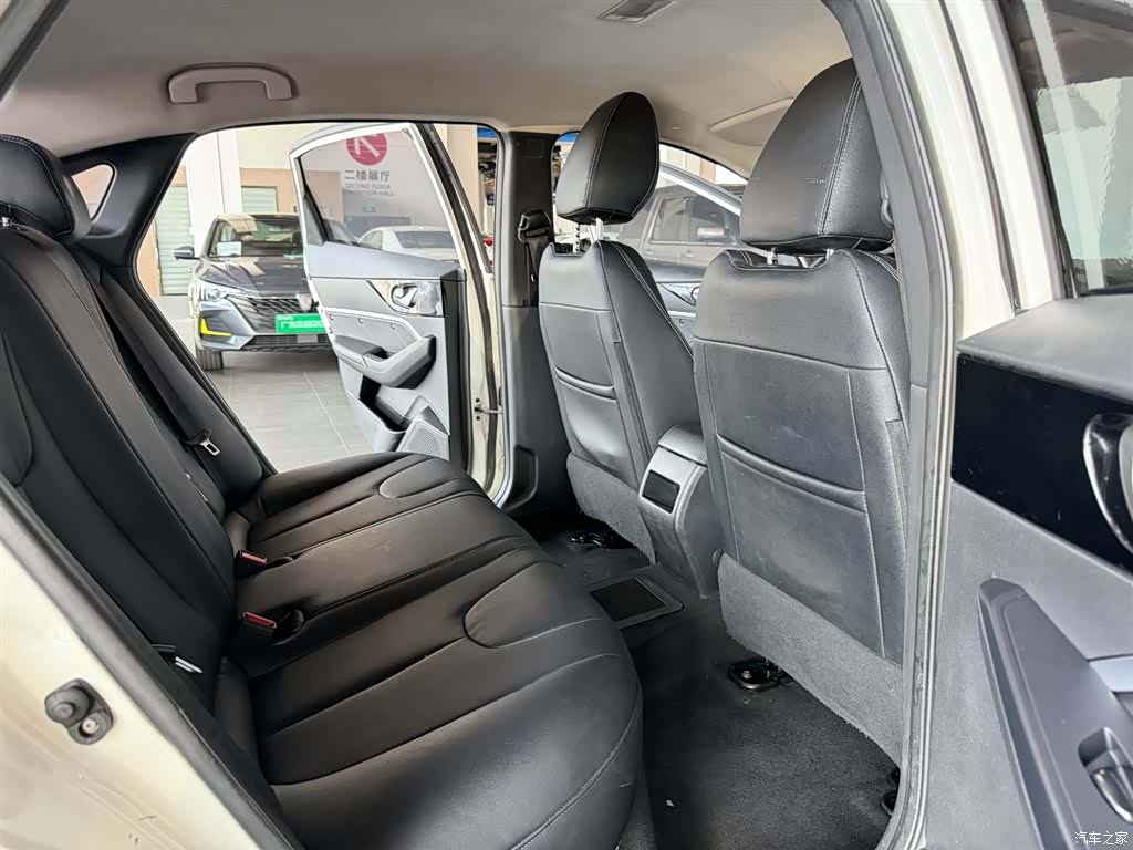Nissan D60EV, 2020 11