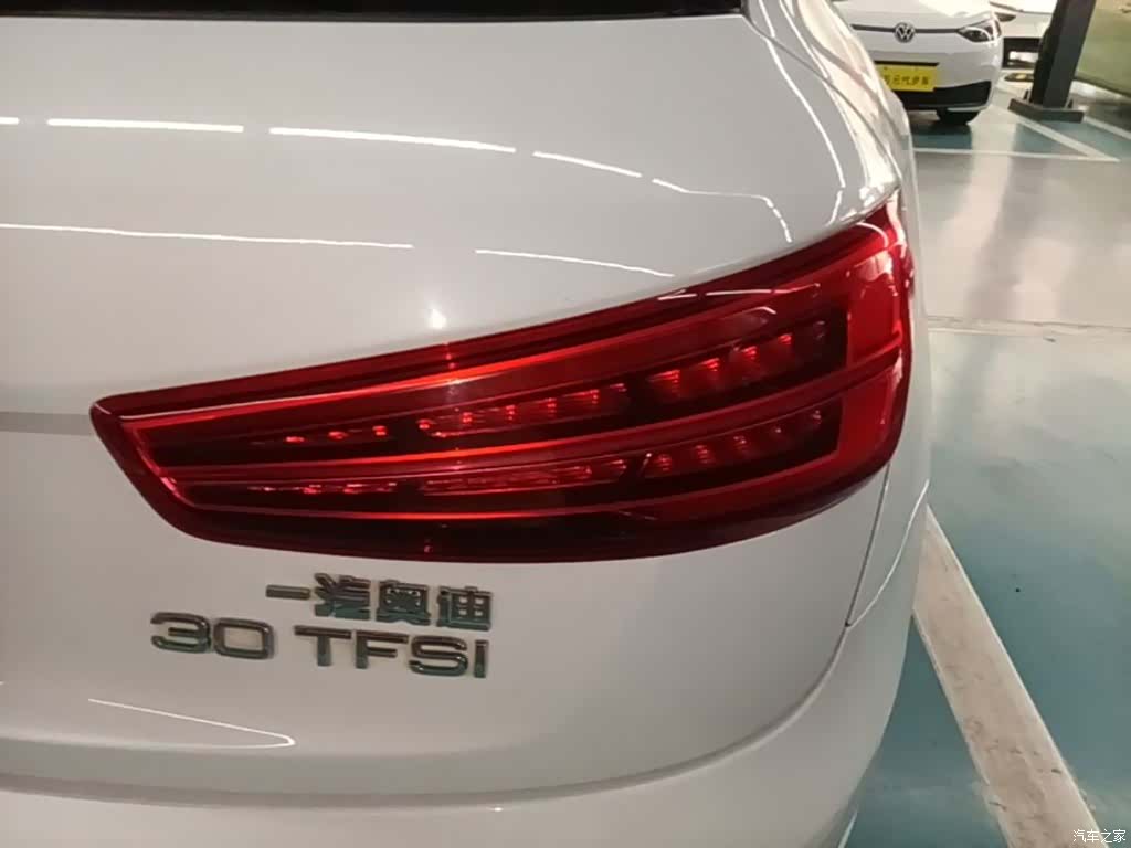 Audi Q3, 2019 8