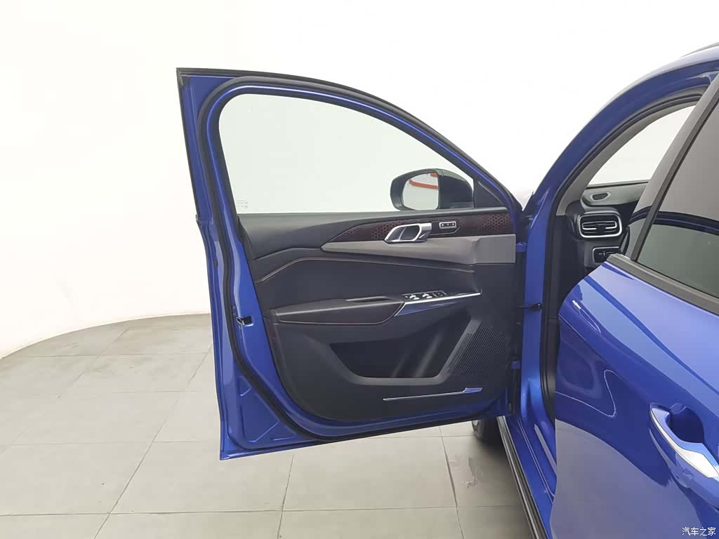 Lynk & Co 01, 2019 8