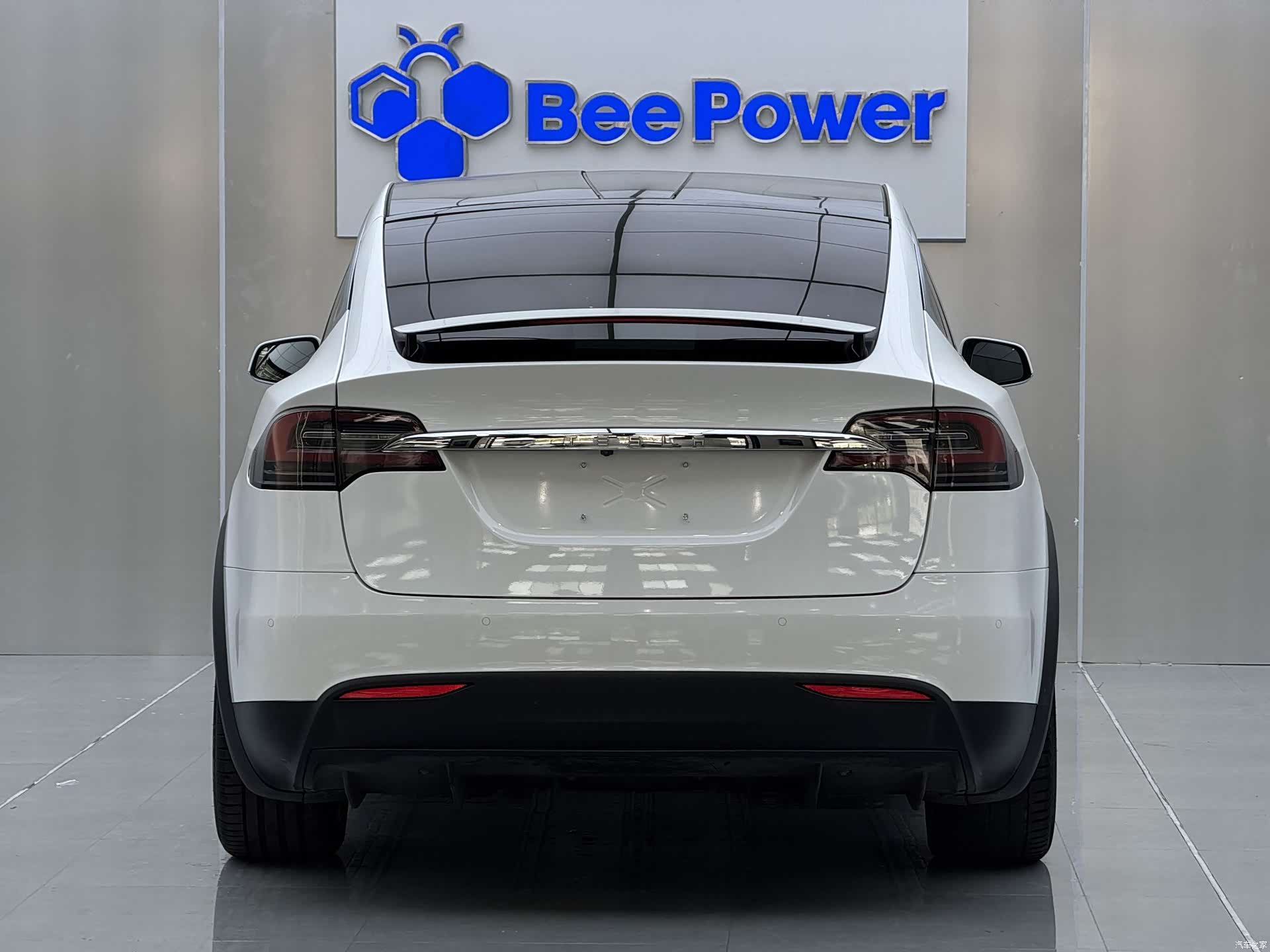 Tesla Model X, 2016 7