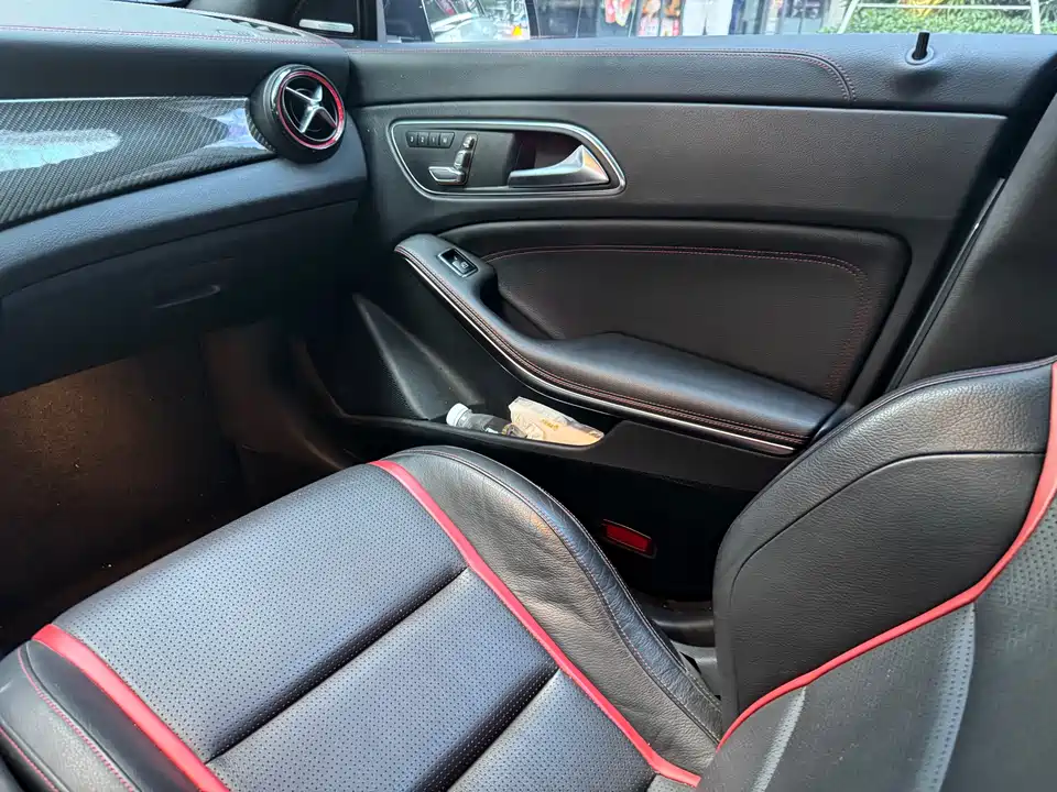 Mercedes-Benz CLA AMG