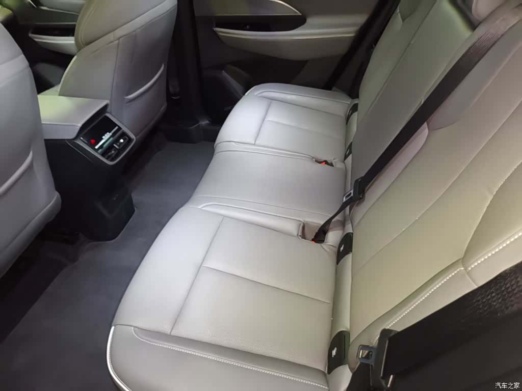 Buick E5, 2025 13
