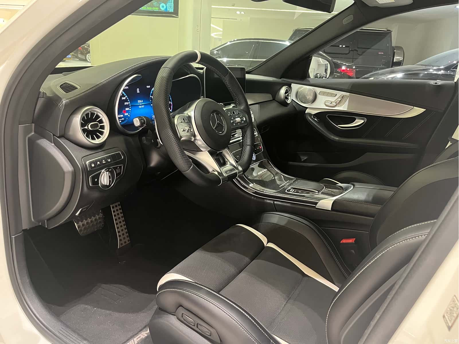 Mercedes-Benz C-Class, 2020 4