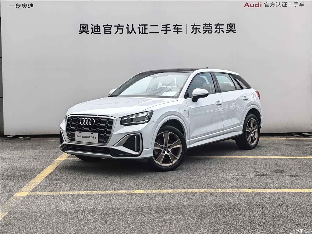 Audi Q2L, 2024 1