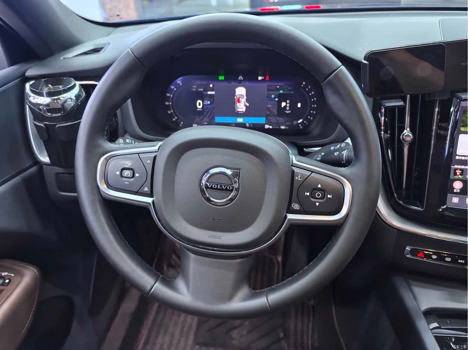 Volvo XC60, 2025 13