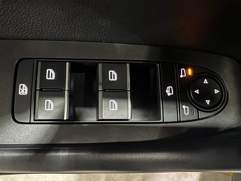 Mazda CX-50 line also