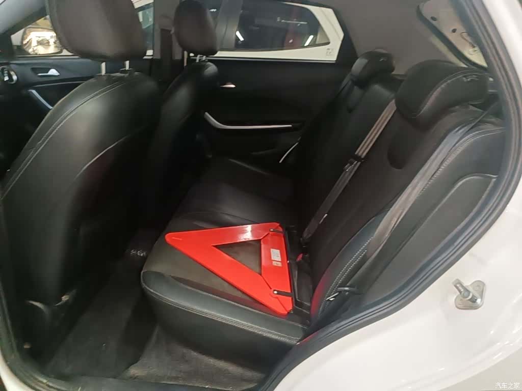 Chery 3x, 2020 17