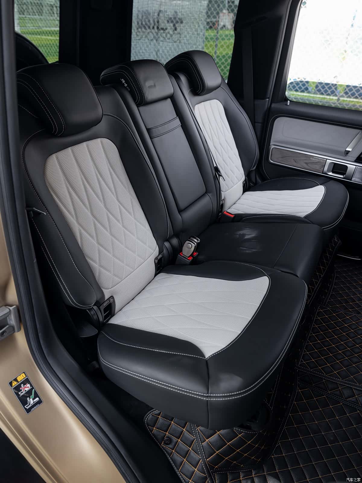Mercedes-Benz G-Class, 2023 21