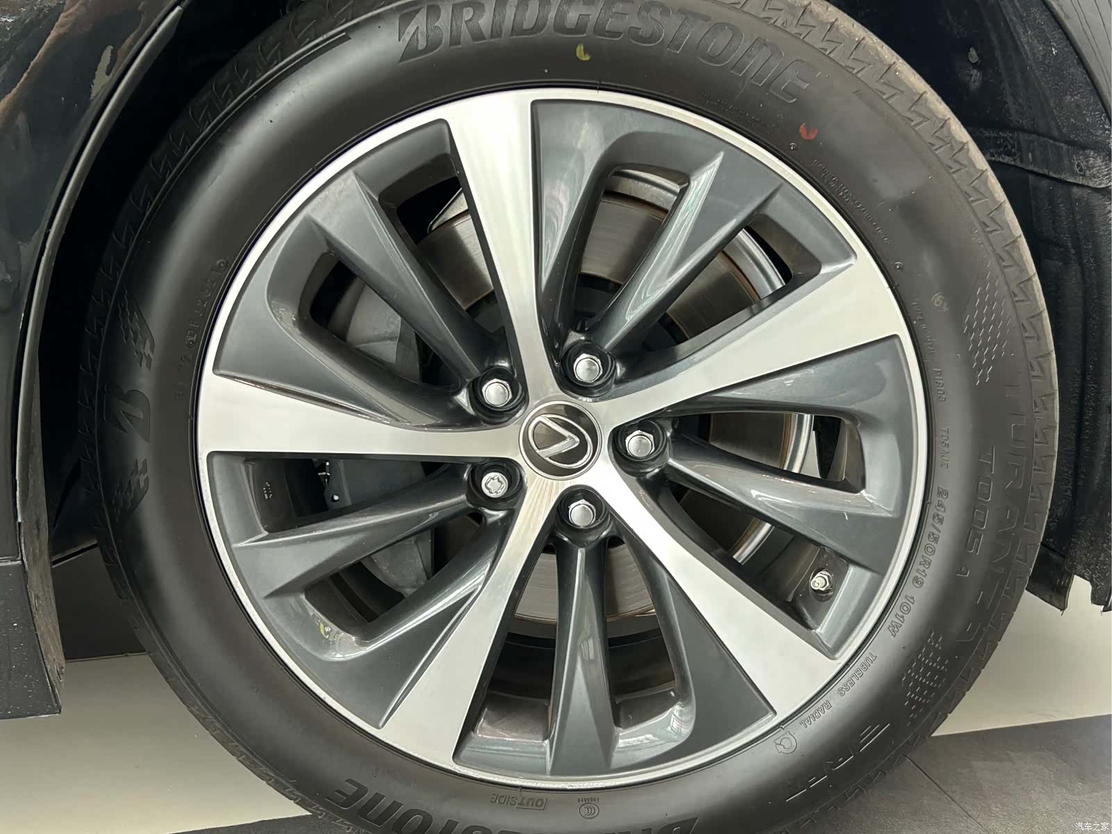 Lexus LS, 2021 27