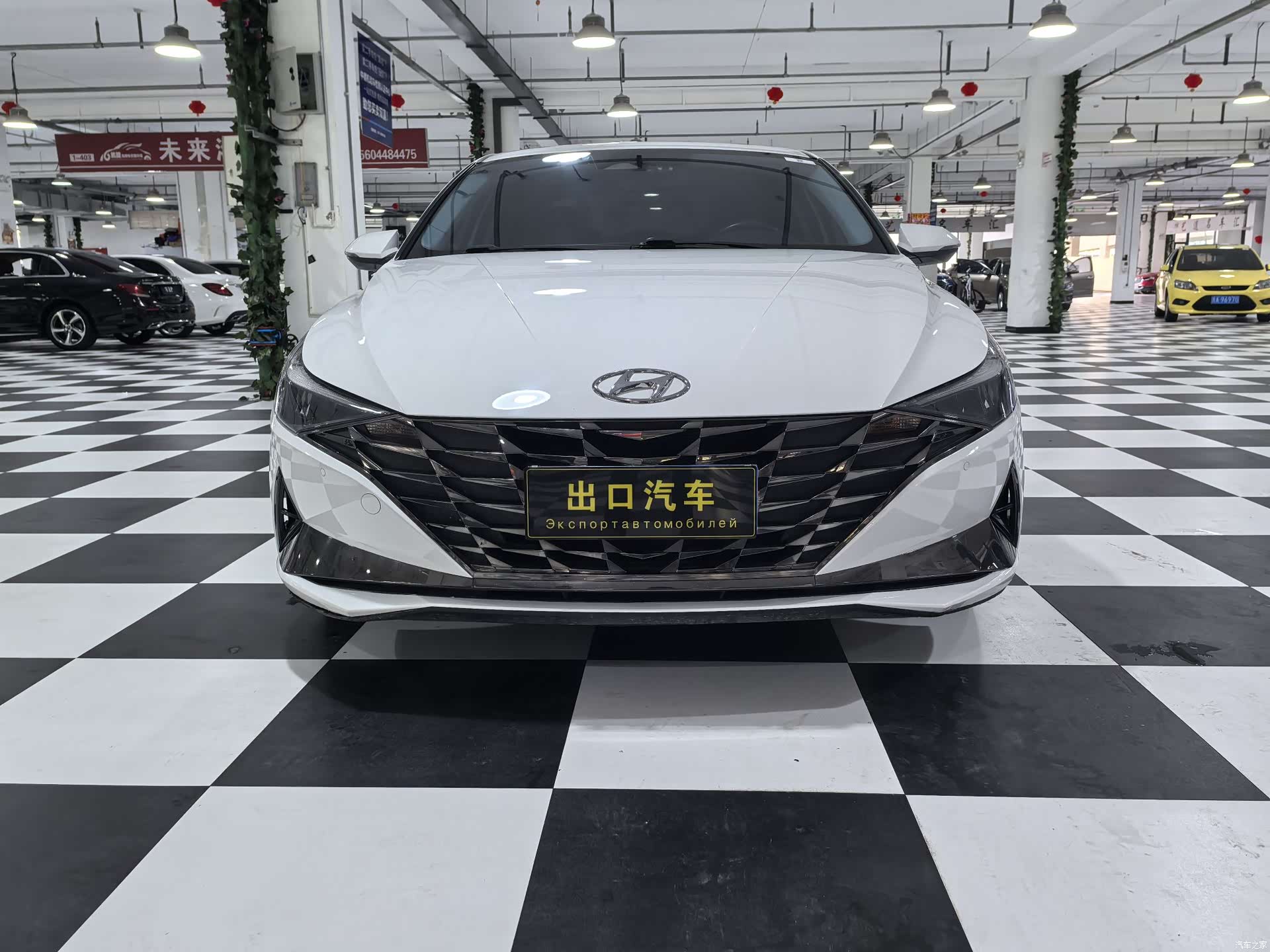 Hyundai Elantra, 2022 2