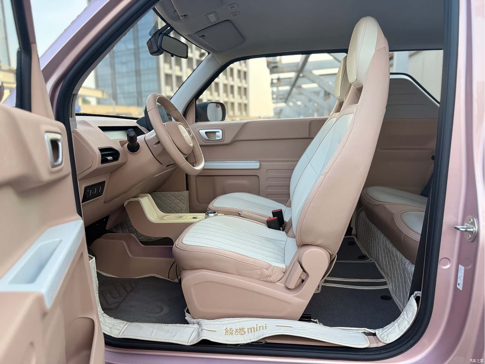 Geely Panda, 2023 15