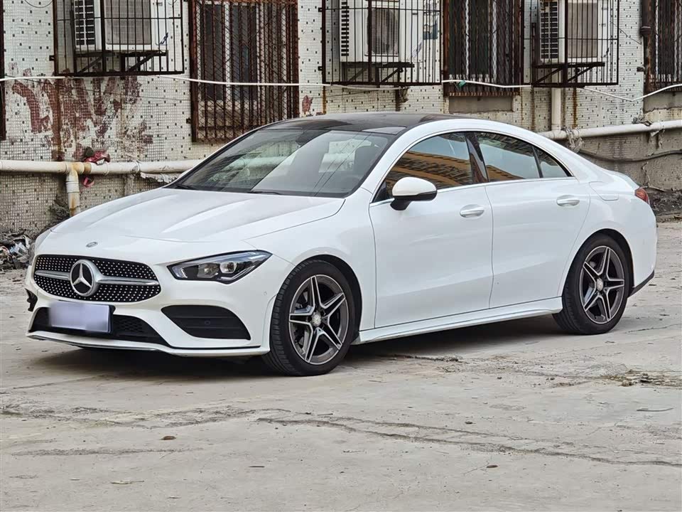 Mercedes-Benz CLA