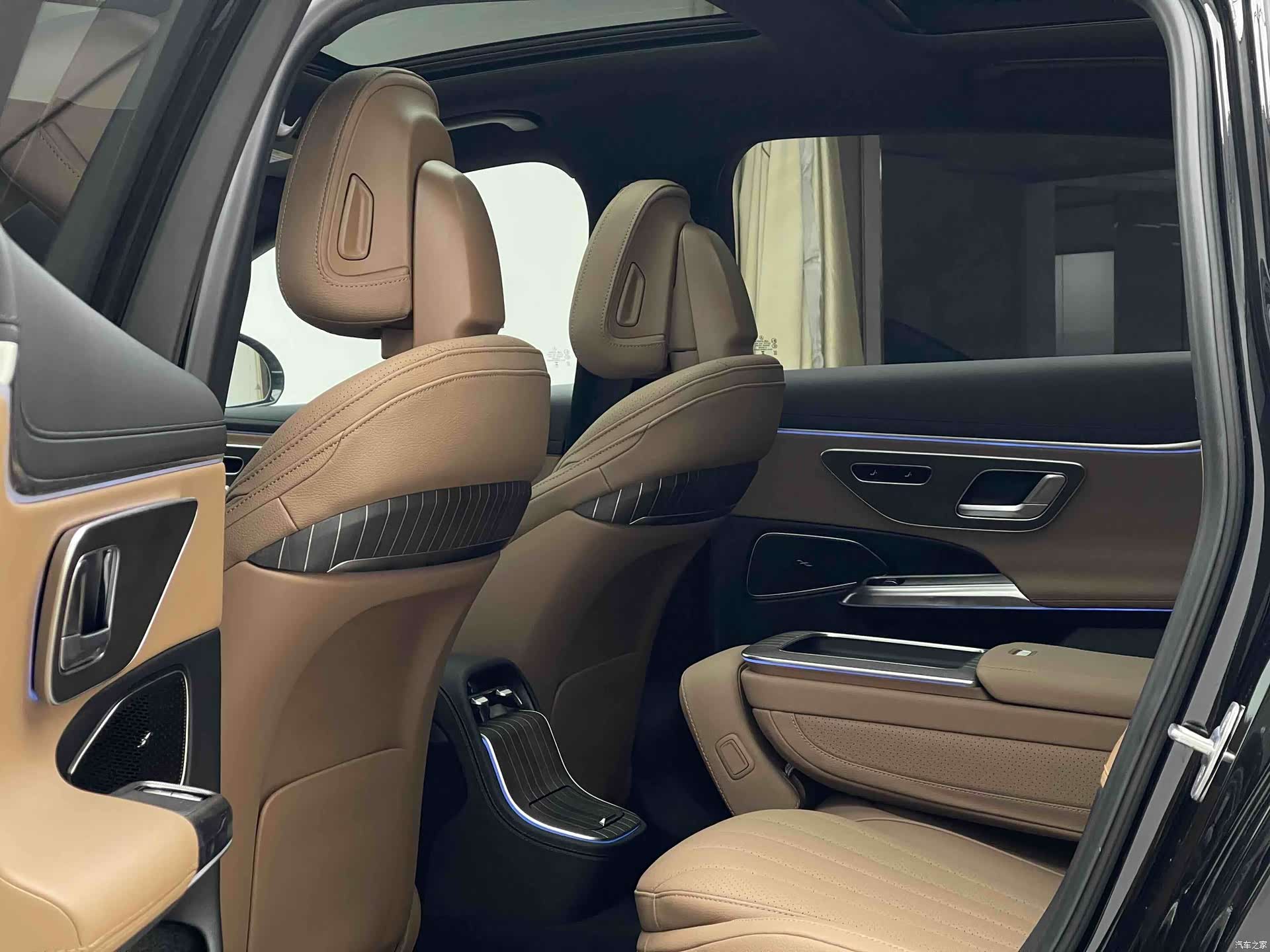Mercedes-Benz E-Class, 2024 12