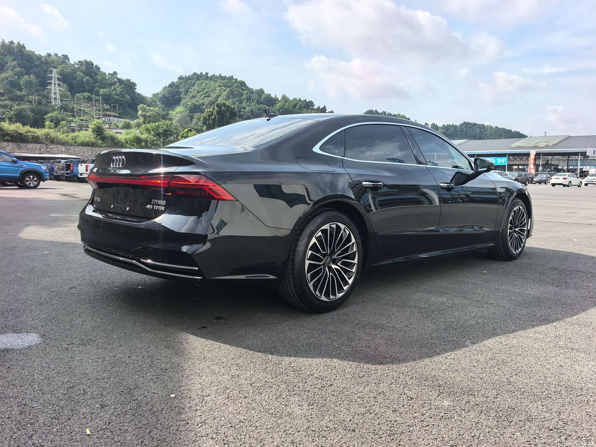 Audi A7L, 2026 13
